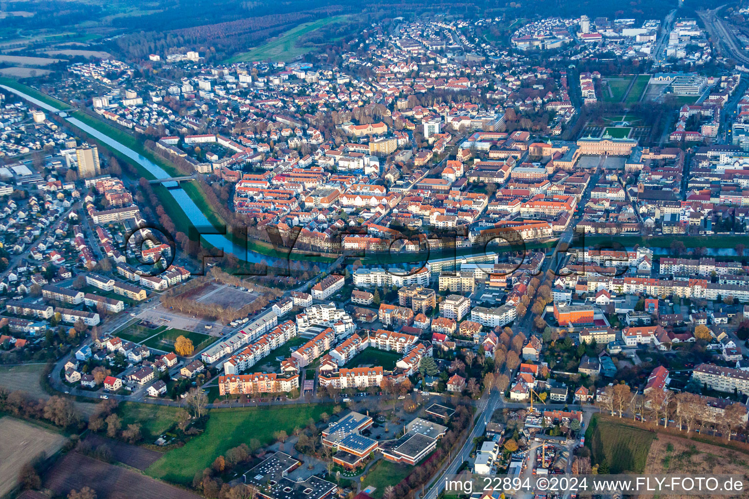 Festplatz an der Murg in Rastatt im Bundesland Baden-Württemberg, Deutschland