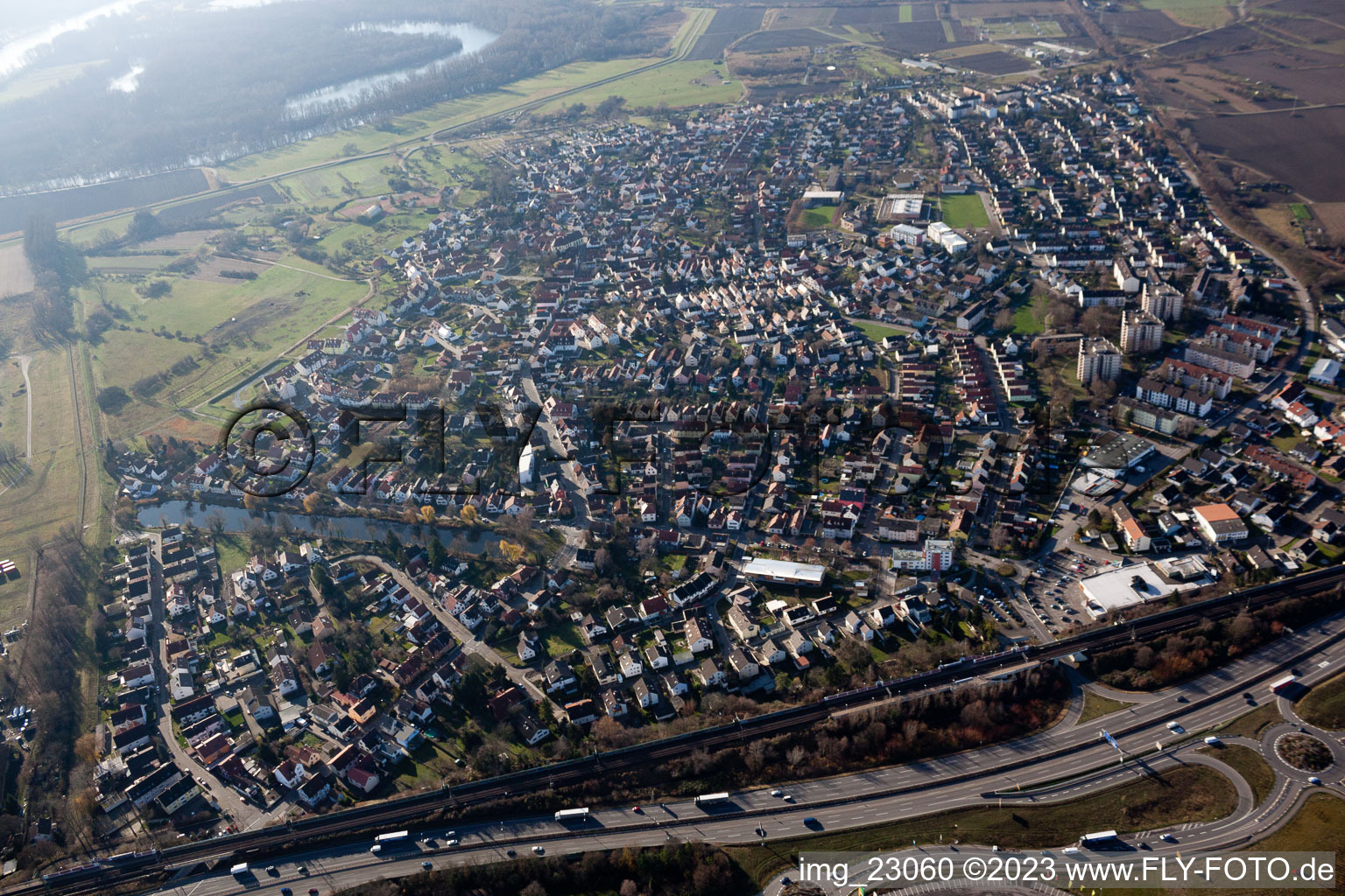 Ortsteil Maximiliansau in Wörth am Rhein im Bundesland Rheinland-Pfalz, Deutschland von oben