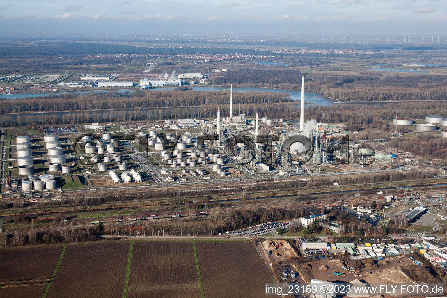 Luftbild von Ortsteil Knielingen in Karlsruhe im Bundesland Baden-Württemberg, Deutschland