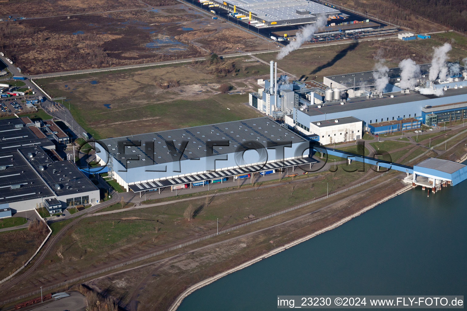 Luftbild von Wörth am Rhein, Papierfabrik Palm im Industriegebiet Oberwald im Ortsteil Maximiliansau im Bundesland Rheinland-Pfalz, Deutschland