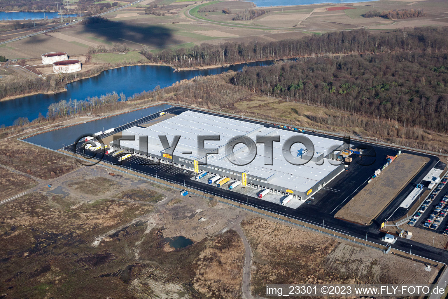 Wörth am Rhein, neues Netto Logistikcenter im Industriegebiet Oberwald im Bundesland Rheinland-Pfalz, Deutschland aus der Luft
