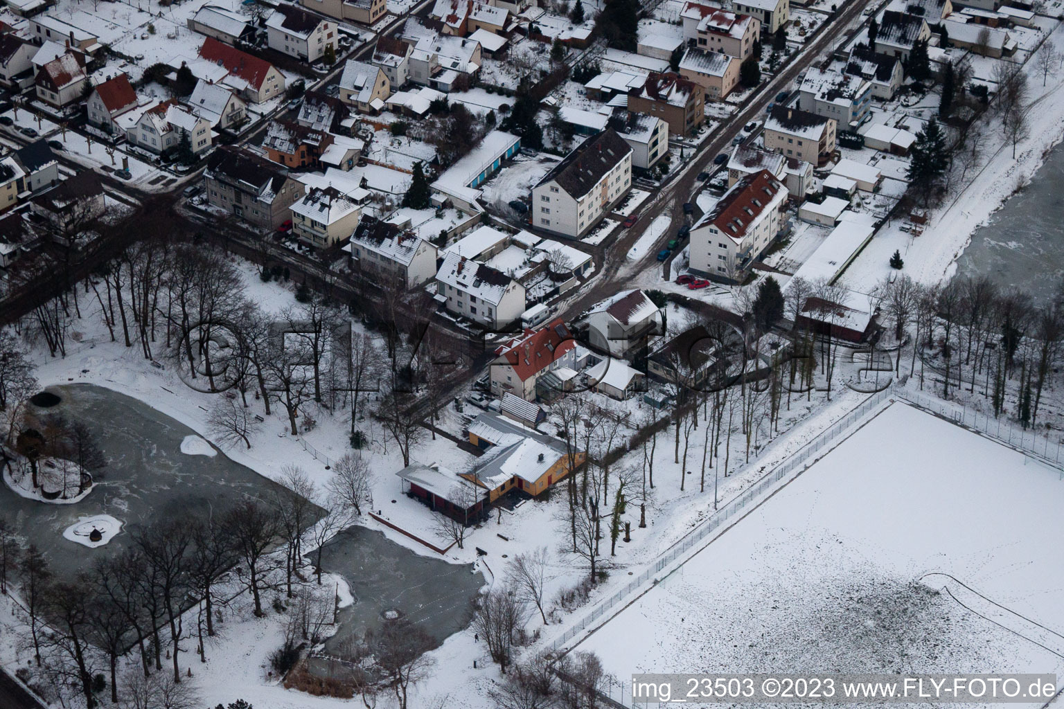 Luftbild von Kandel, Schwanenweier im Bundesland Rheinland-Pfalz, Deutschland