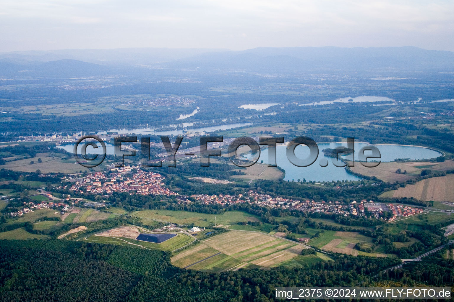 Drohnenaufname von Lauterbourg (Elsass) im Bundesland Bas-Rhin, Frankreich