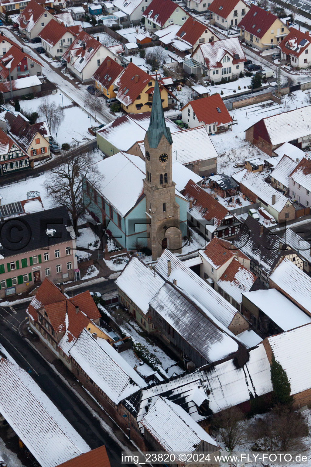 Luftbild von Evang. Kirche, Rathaus in Erlenbach bei Kandel im Bundesland Rheinland-Pfalz, Deutschland