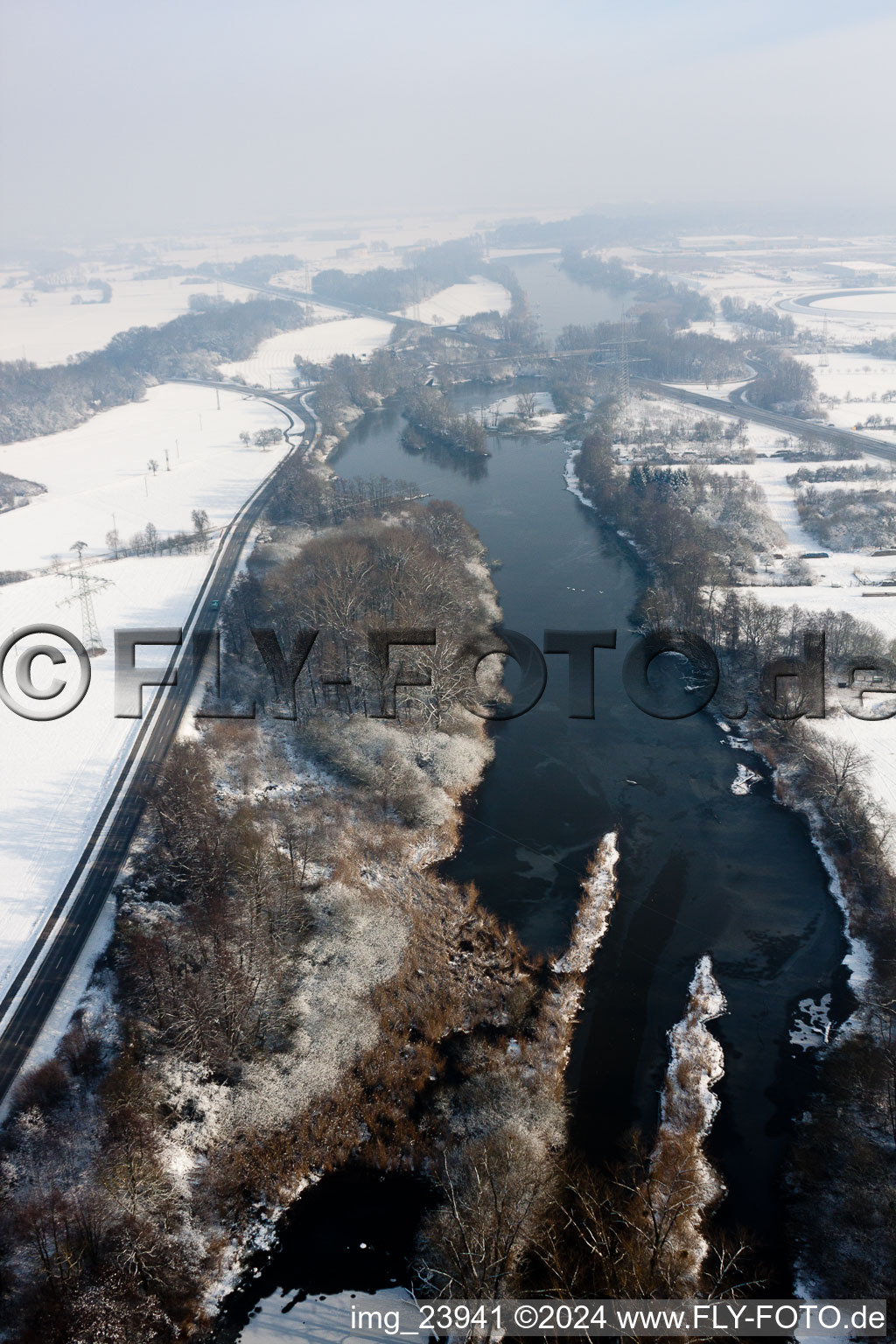 Luftbild von Altrhein im Winter in Wörth am Rhein im Bundesland Rheinland-Pfalz, Deutschland