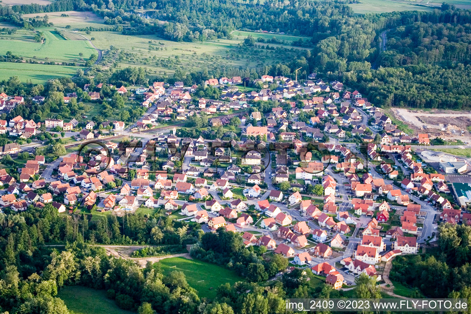 Luftaufnahme von Seltz (Elsass) im Bundesland Bas-Rhin, Frankreich