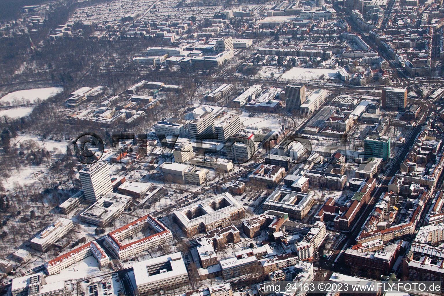 Luftbild von Karlsruhe, KIT, Campus TH im Ortsteil Innenstadt-Ost im Bundesland Baden-Württemberg, Deutschland