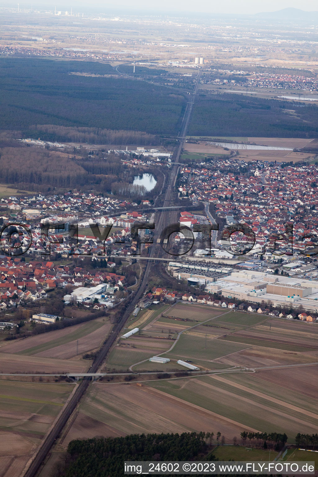 Ortsteil Graben in Graben-Neudorf im Bundesland Baden-Württemberg, Deutschland aus der Luft betrachtet