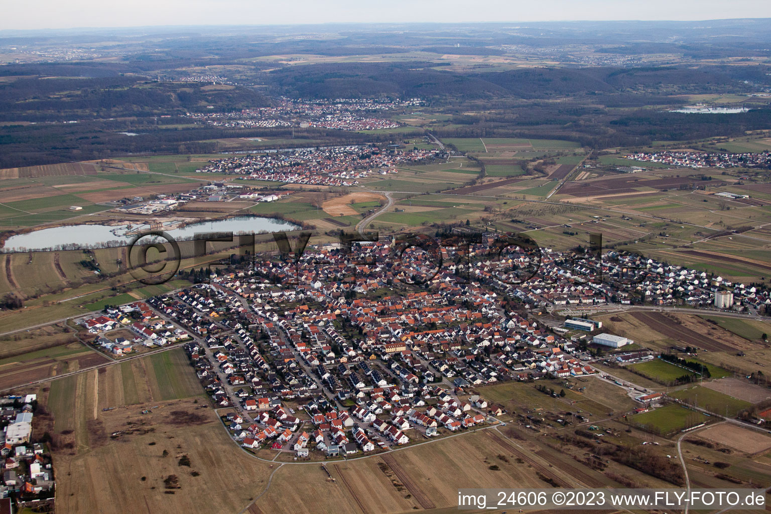 Luftaufnahme von Spöck von Westen in Stutensee im Bundesland Baden-Württemberg, Deutschland