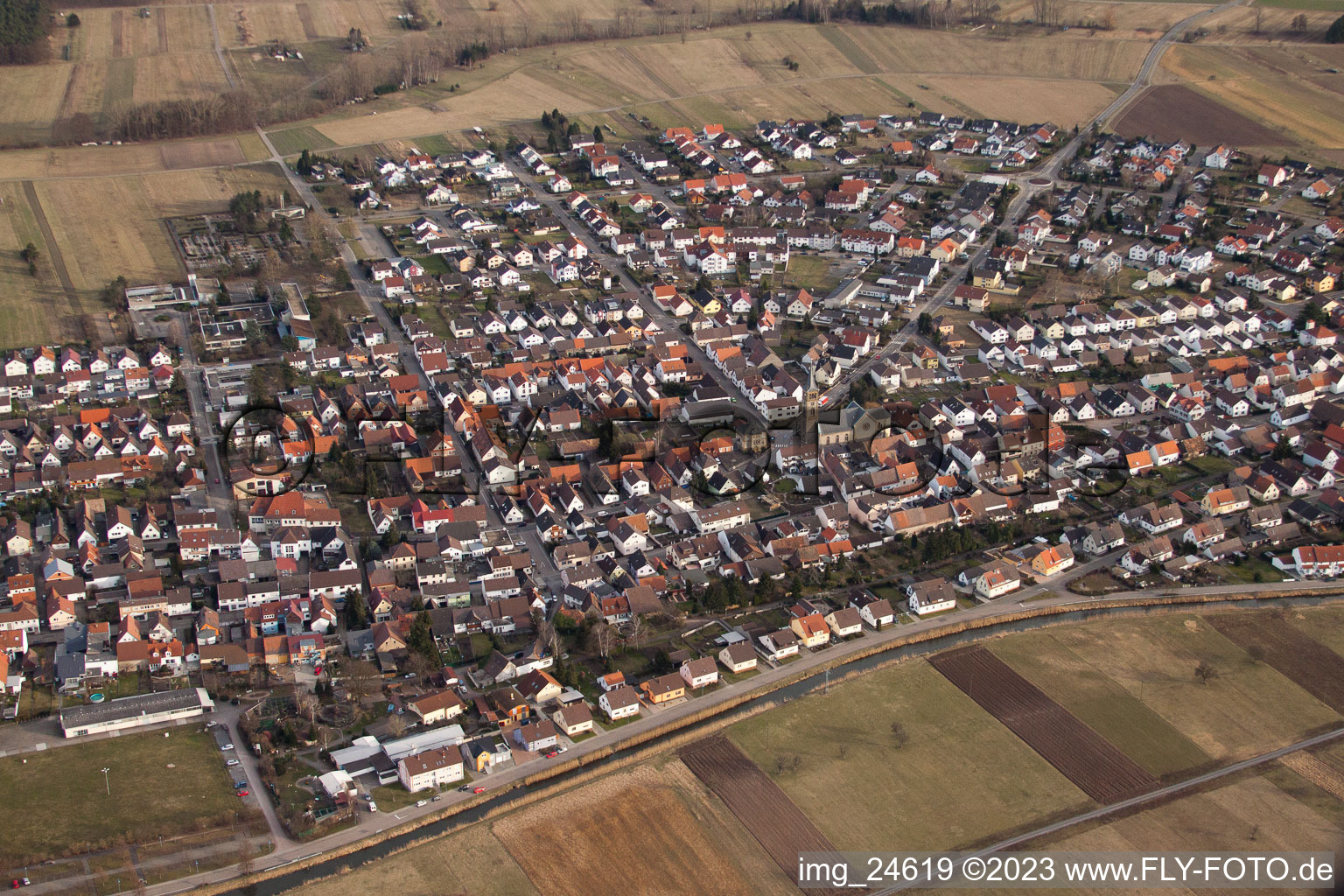 Ortsteil Neuthard in Karlsdorf-Neuthard im Bundesland Baden-Württemberg, Deutschland aus der Drohnenperspektive