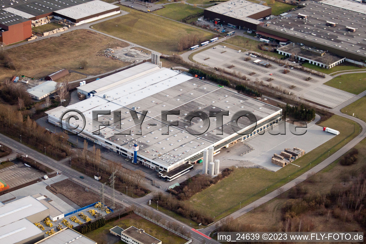 Luftbild von Bruchsal, Industriegebiet an der Autobahn im Bundesland Baden-Württemberg, Deutschland