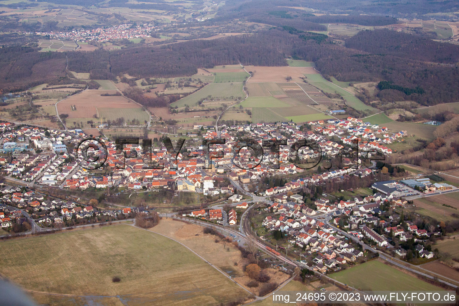 Ortsteil Ubstadt in Ubstadt-Weiher im Bundesland Baden-Württemberg, Deutschland aus der Luft