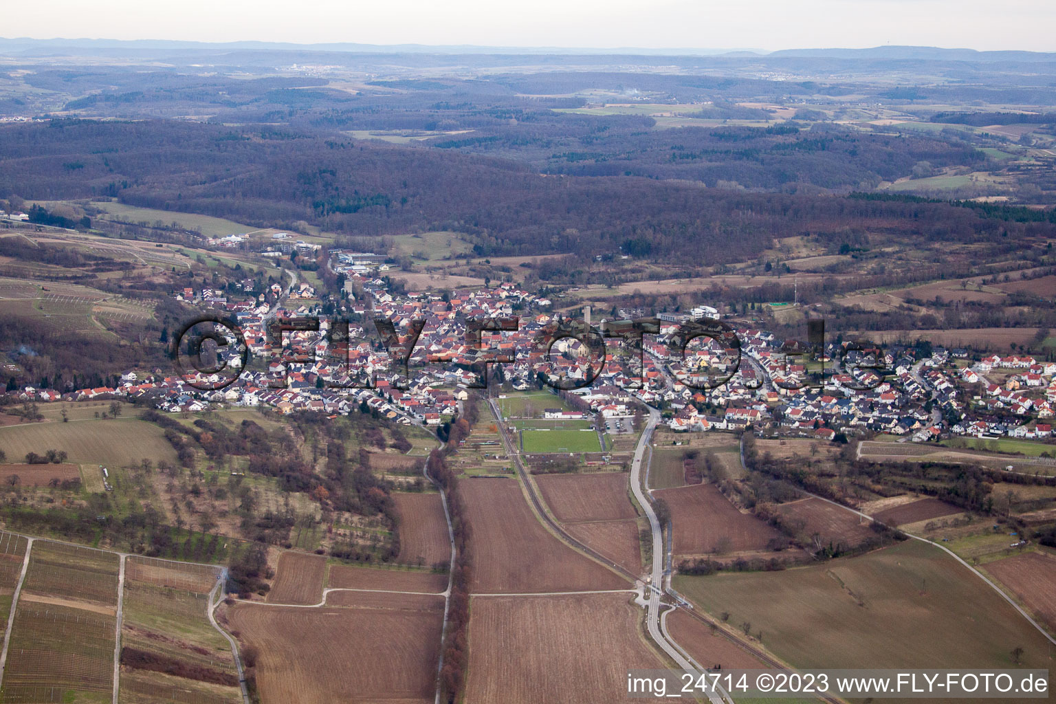Luftbild von Langenbrücken im Ortsteil Stettfeld in Ubstadt-Weiher im Bundesland Baden-Württemberg, Deutschland