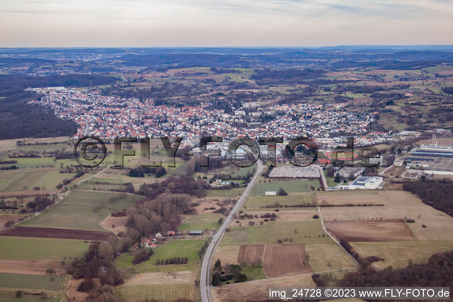 Östringen im Bundesland Baden-Württemberg, Deutschland aus der Luft