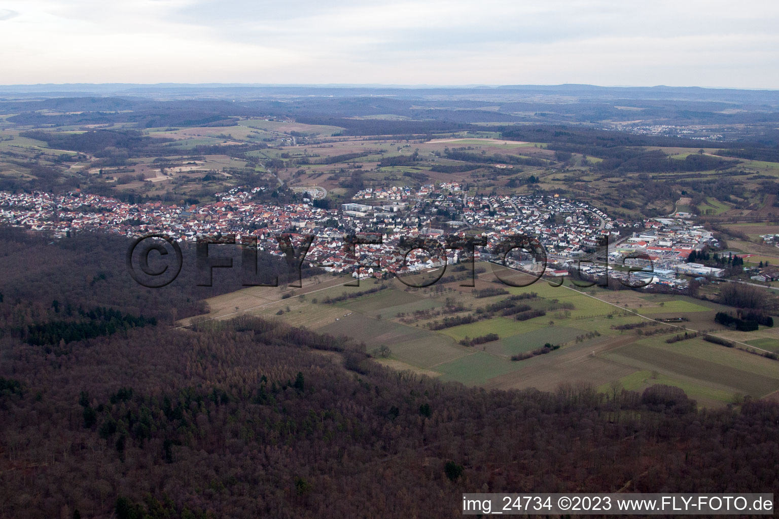 Luftbild von Östringen von Westen im Bundesland Baden-Württemberg, Deutschland