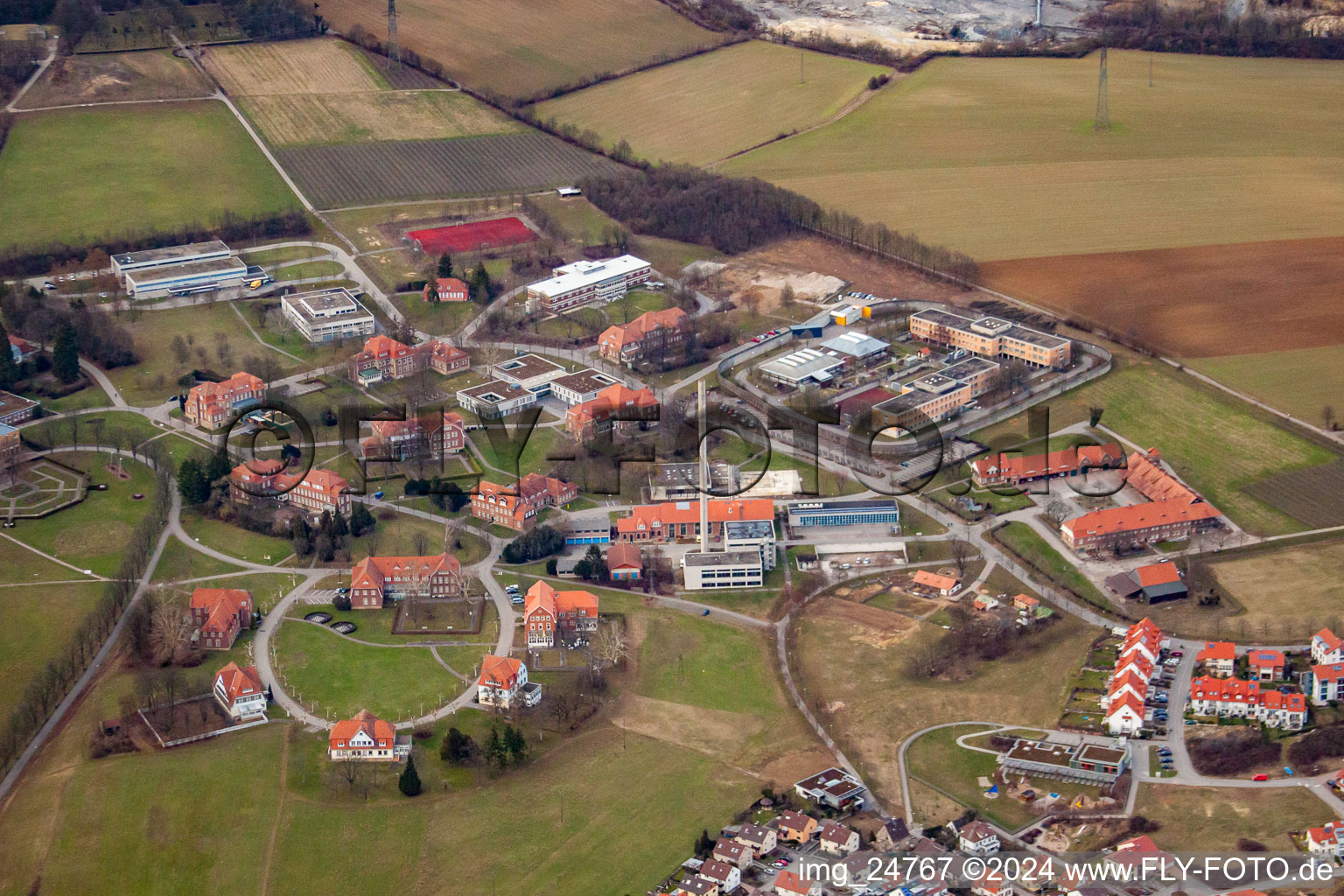Luftaufnahme von Psychiatrisches Landeskrankenhaus im Ortsteil Altwiesloch in Wiesloch im Bundesland Baden-Württemberg, Deutschland