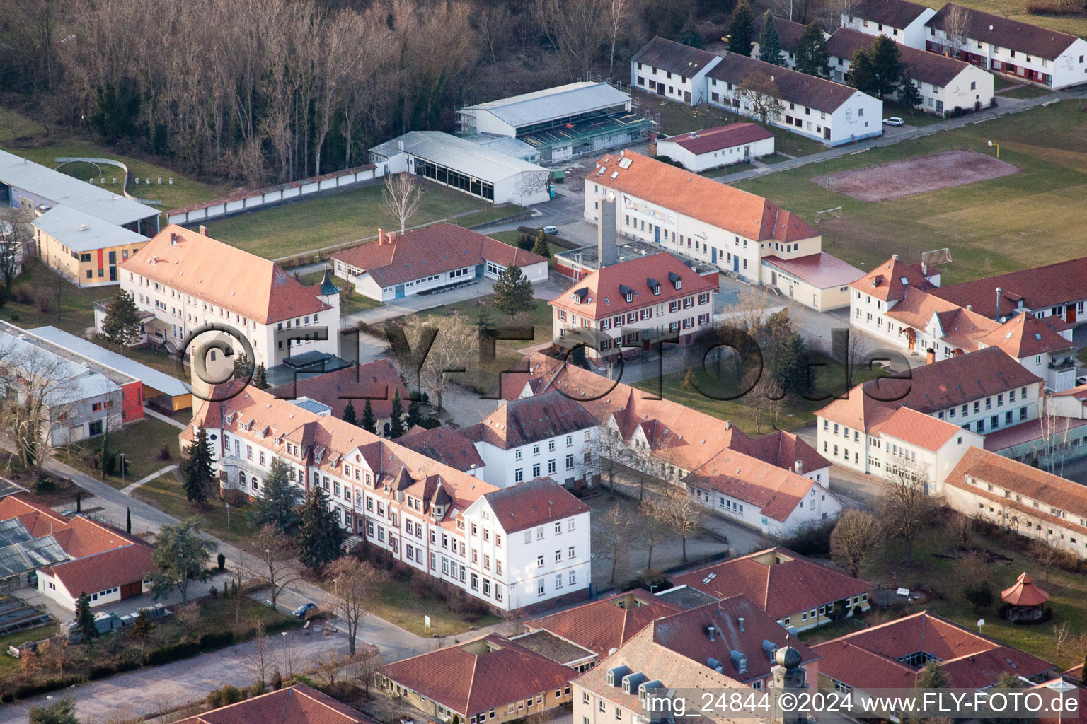 Luftaufnahme von Stift, Jakob-Reeb-Schule‎  Jugendwerk St. Josef‎ in Landau in der Pfalz im Bundesland Rheinland-Pfalz, Deutschland
