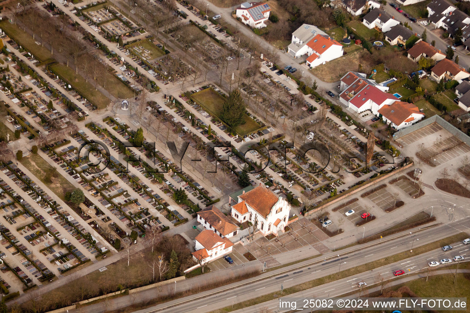 Schwetzingen, Friedhof im Bundesland Baden-Württemberg, Deutschland