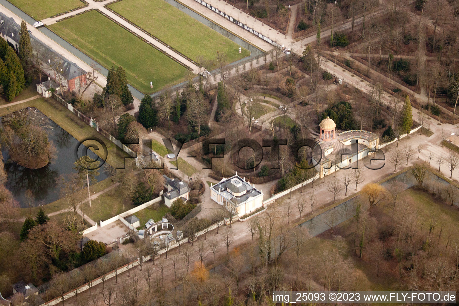 Schwetzingen, Schwetzinger Schloss-Park im Bundesland Baden-Württemberg, Deutschland aus der Luft