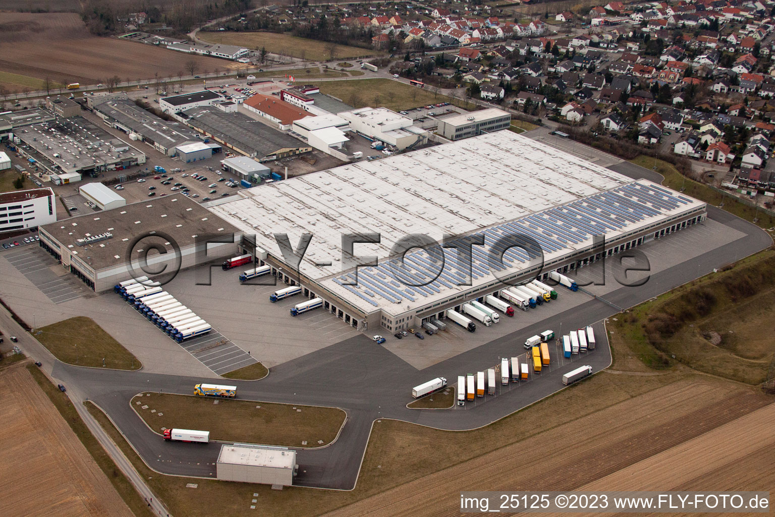 Luftaufnahme von Ketsch, Aldi Logistikzentrum im Bundesland Baden-Württemberg, Deutschland