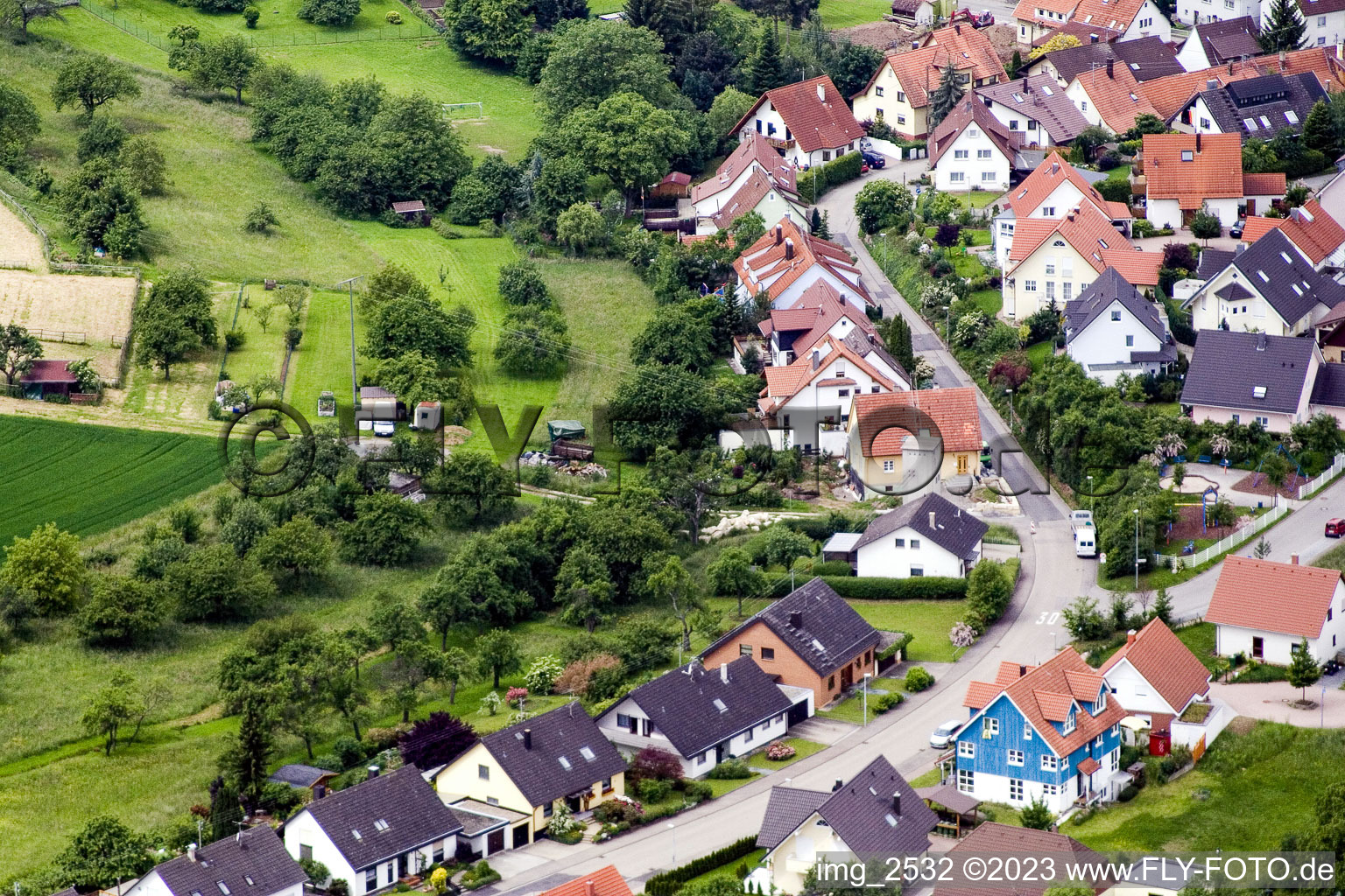 Drohnenbild von Gräfenhausen im Bundesland Baden-Württemberg, Deutschland