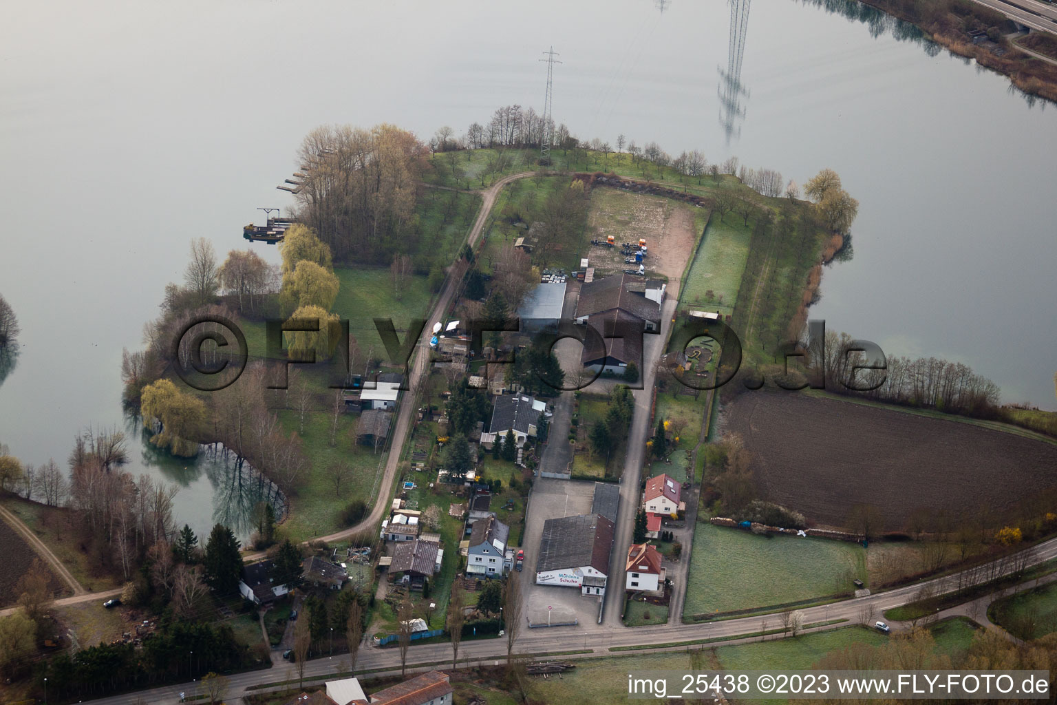 Wörth am Rhein im Bundesland Rheinland-Pfalz, Deutschland aus der Luft