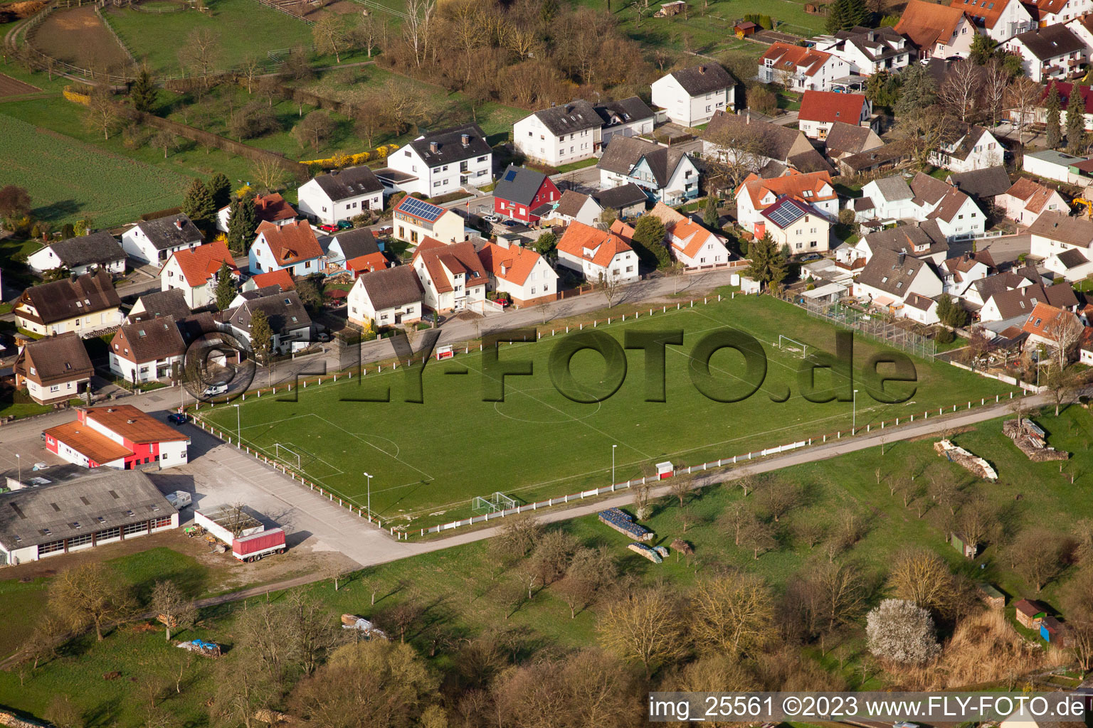 Elchesheim im Bundesland Baden-Württemberg, Deutschland von der Drohne aus gesehen