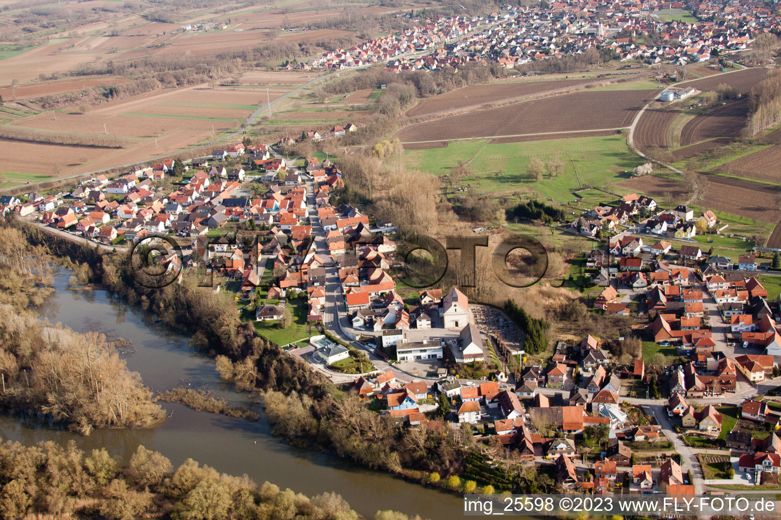 Luftbild von Munchhausen (Elsass) im Bundesland Bas-Rhin, Frankreich