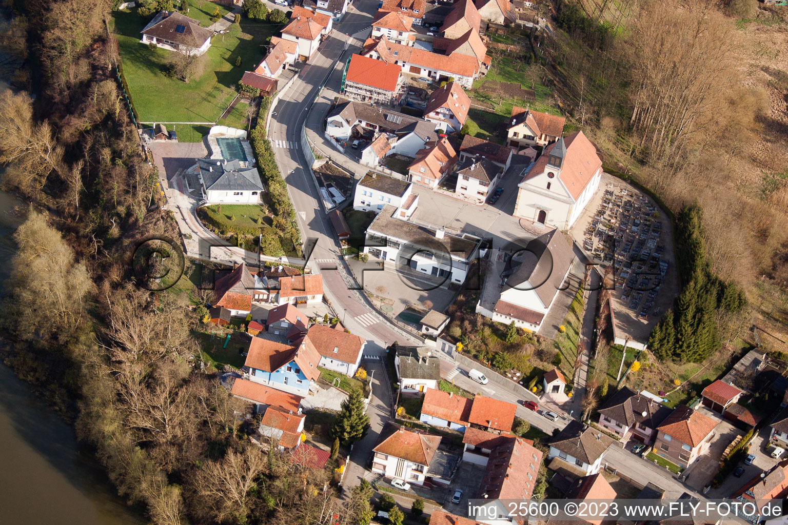 Luftaufnahme von Munchhausen (Elsass) im Bundesland Bas-Rhin, Frankreich