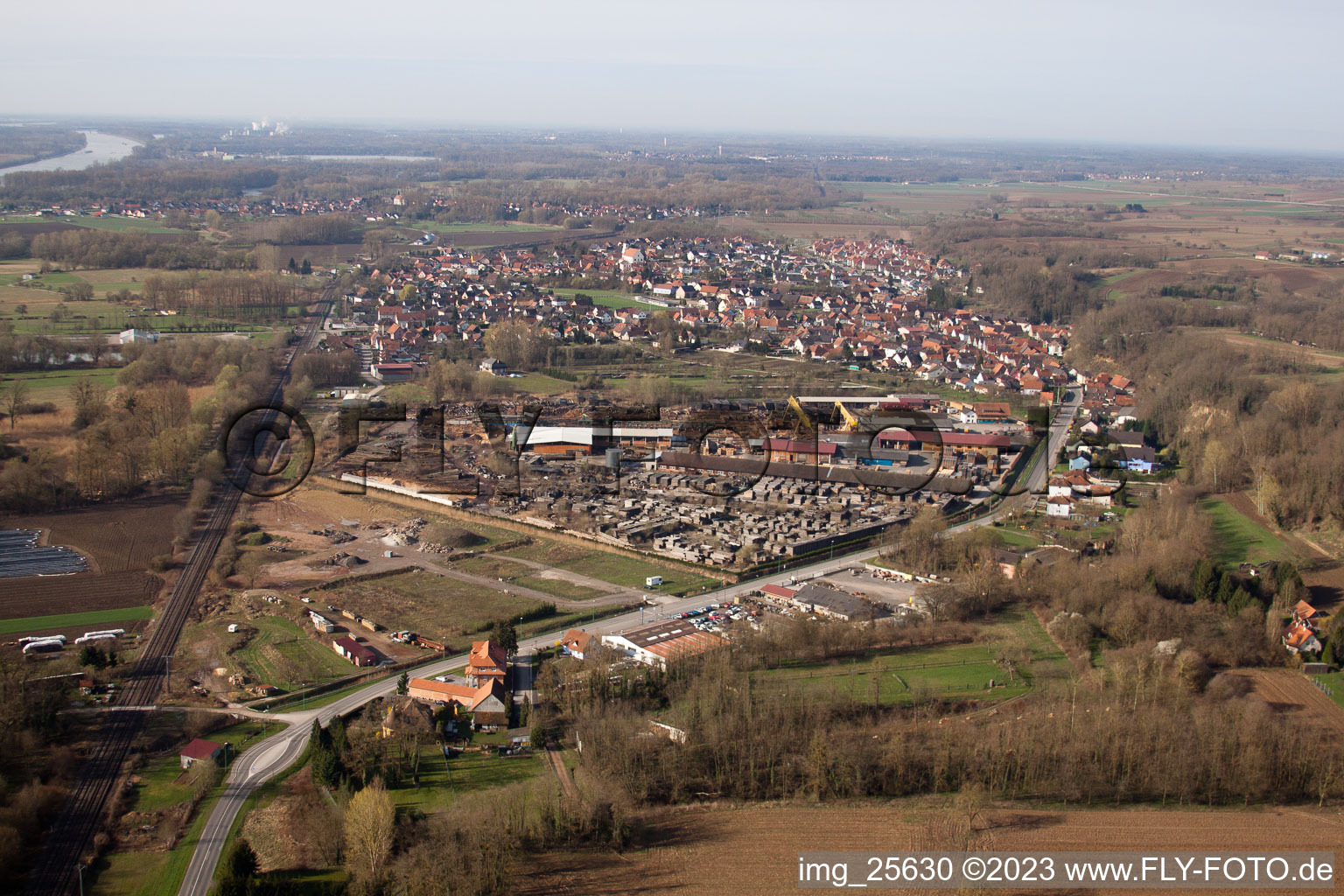 Mothern (Elsass) im Bundesland Bas-Rhin, Frankreich aus der Luft betrachtet