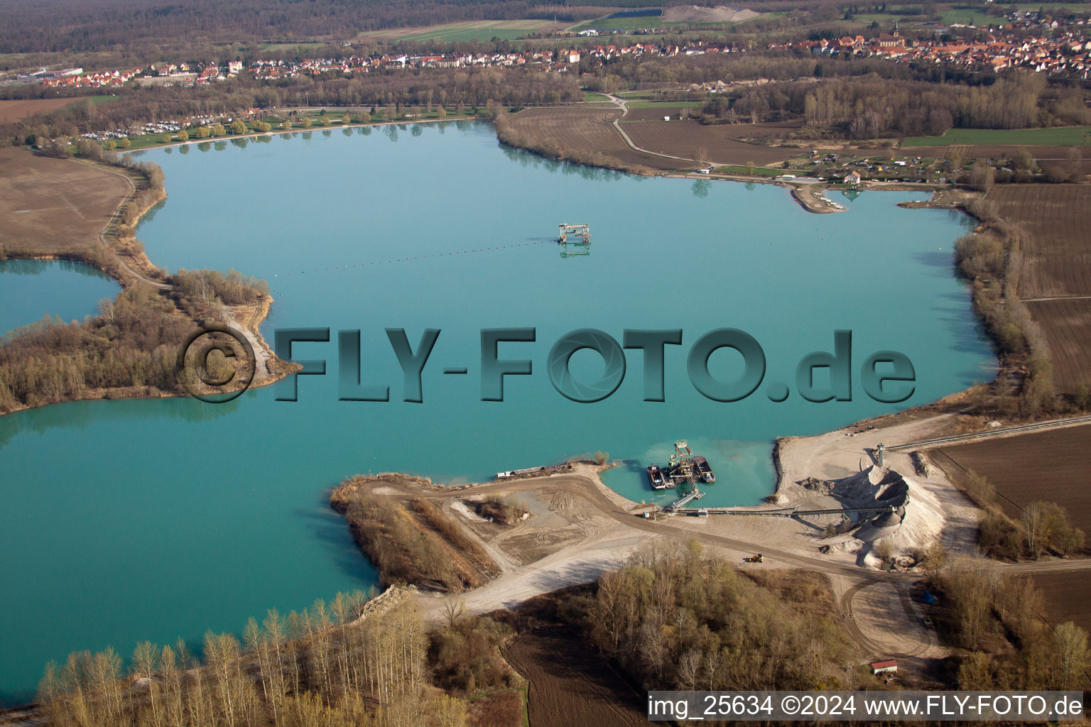 Schrägluftbild von Lauterbourg Hafen (Elsass) im Bundesland Bas-Rhin, Frankreich