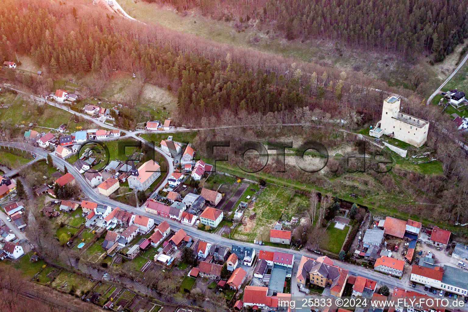 Luftaufnahme von Burgruine Liebenstein in Liebenstein in Geratal im Bundesland Thüringen, Deutschland