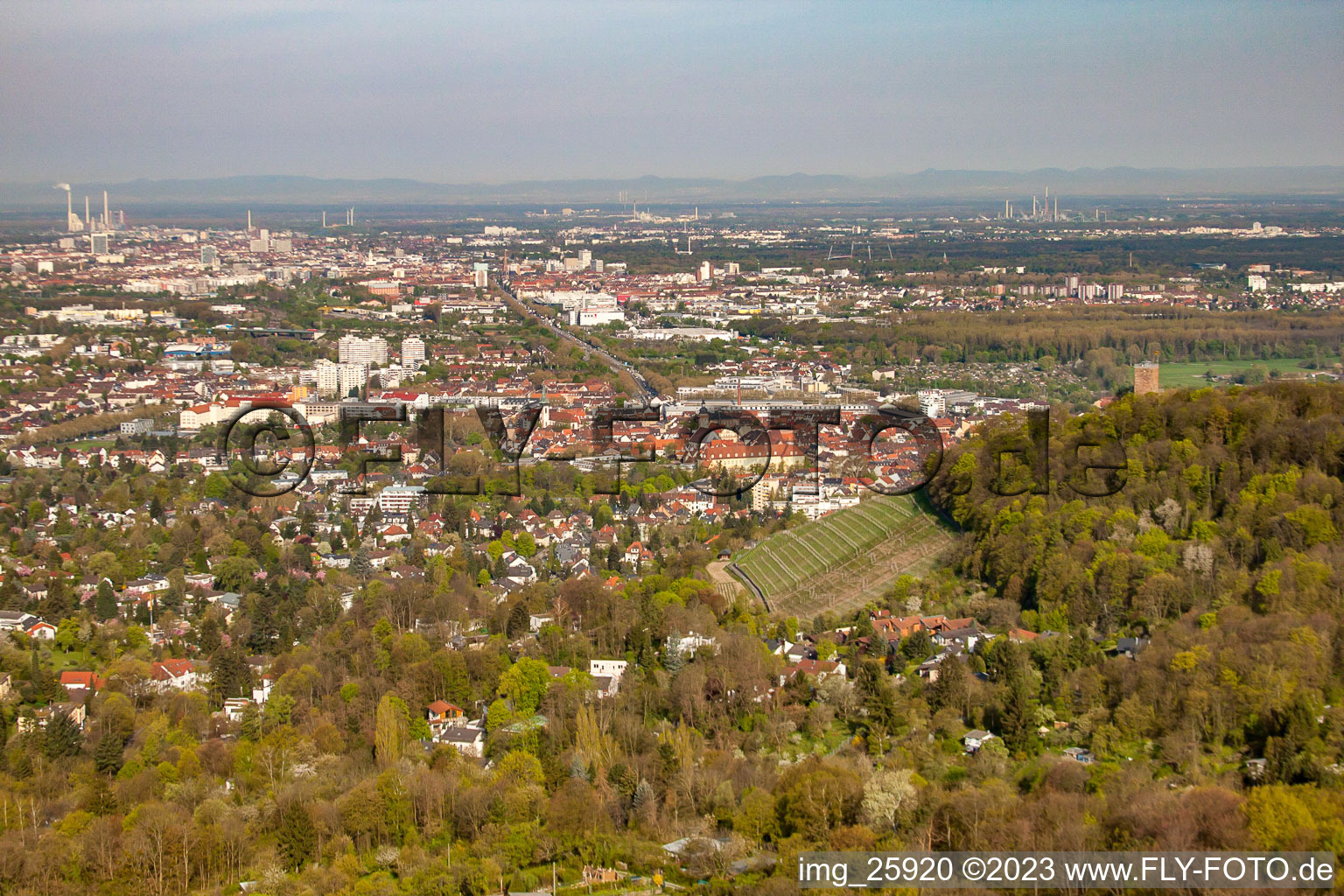 Luftbild von Durlach von Osten in Karlsruhe im Bundesland Baden-Württemberg, Deutschland