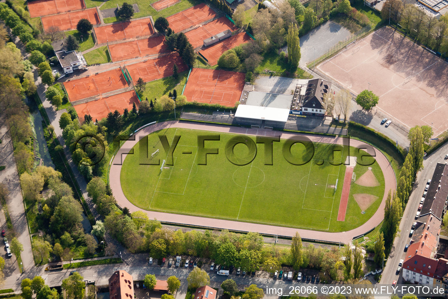 Luftbild von Durlach, Turmberg-Stadion in Karlsruhe im Bundesland Baden-Württemberg, Deutschland