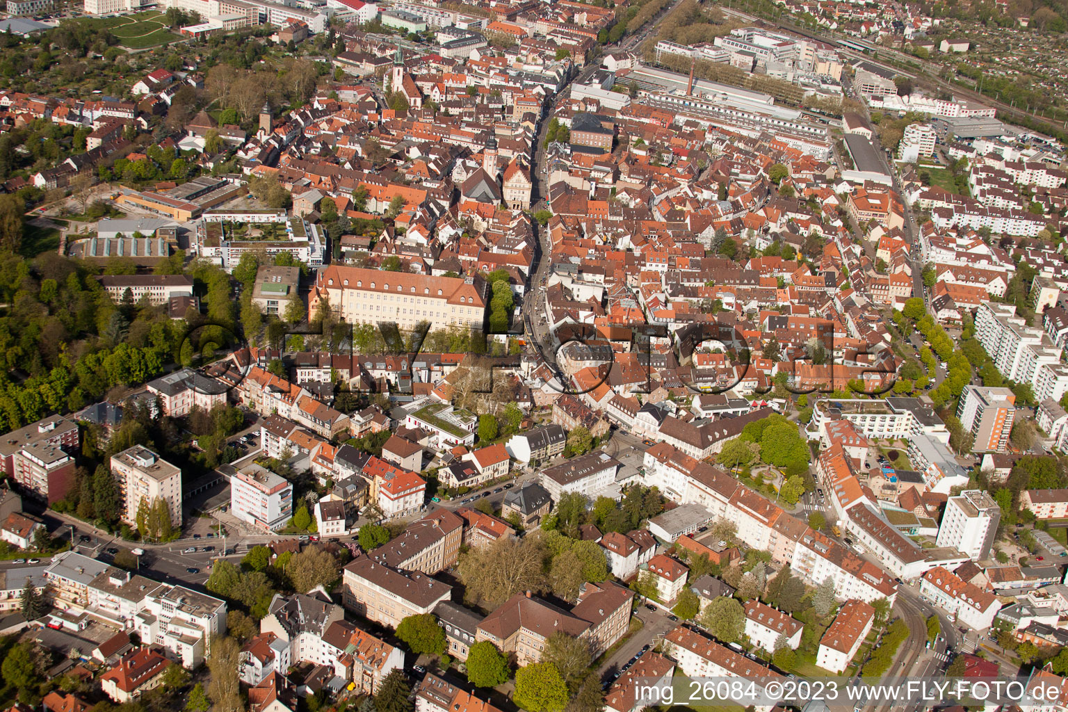 Durlach, Altstadt von Osten in Karlsruhe im Bundesland Baden-Württemberg, Deutschland