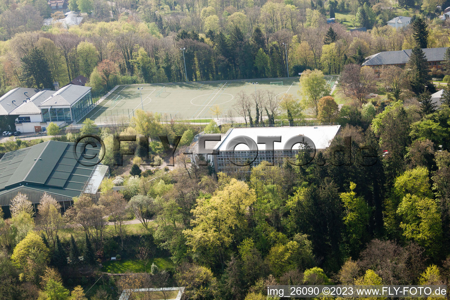 Durlach, Sportschule Schöneck hinterm Turmberg in Karlsruhe im Bundesland Baden-Württemberg, Deutschland aus der Luft