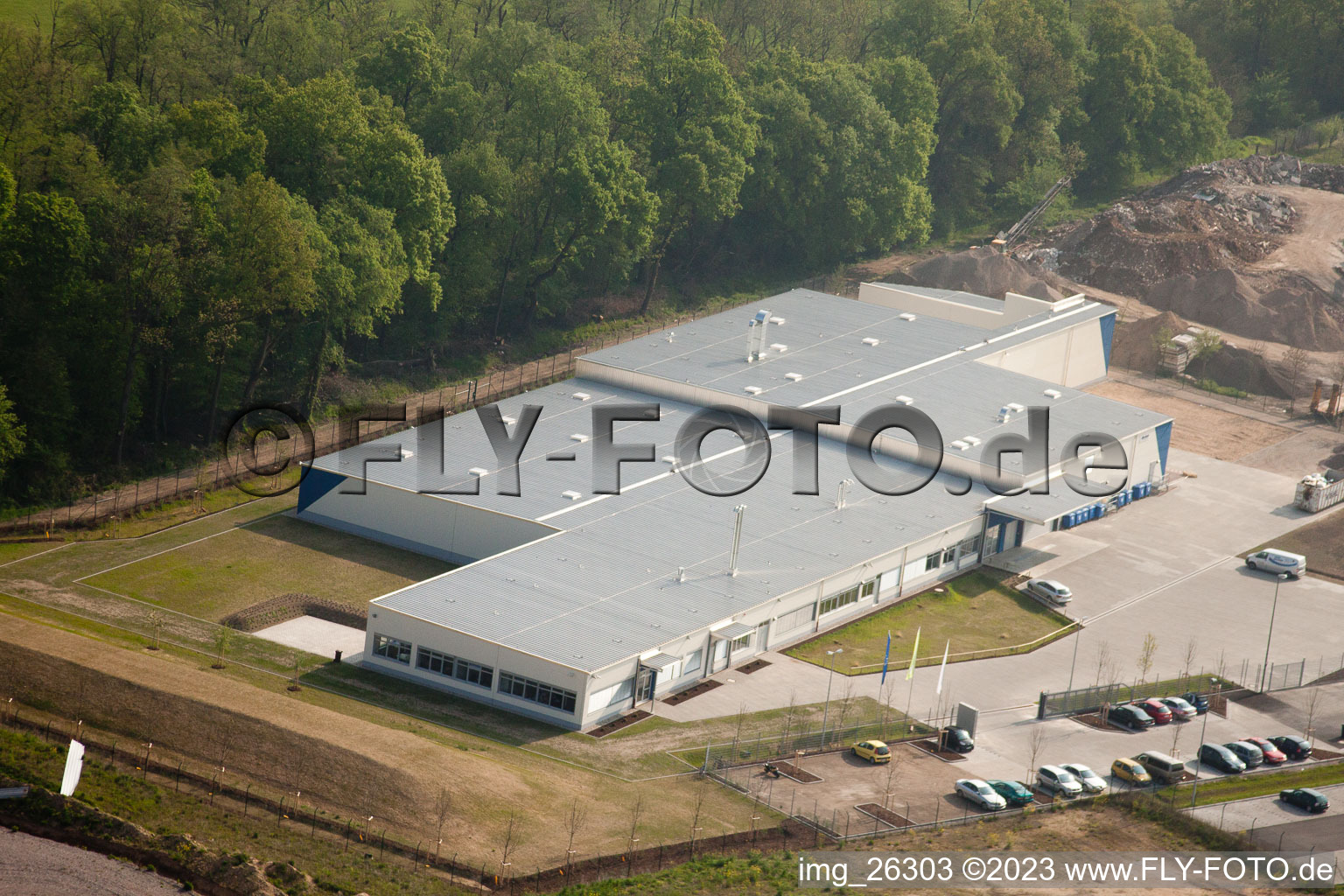 Minderslachen, Gewerbegebiet Horst, Fa. Alfa Aesar in Kandel im Bundesland Rheinland-Pfalz, Deutschland aus der Luft betrachtet