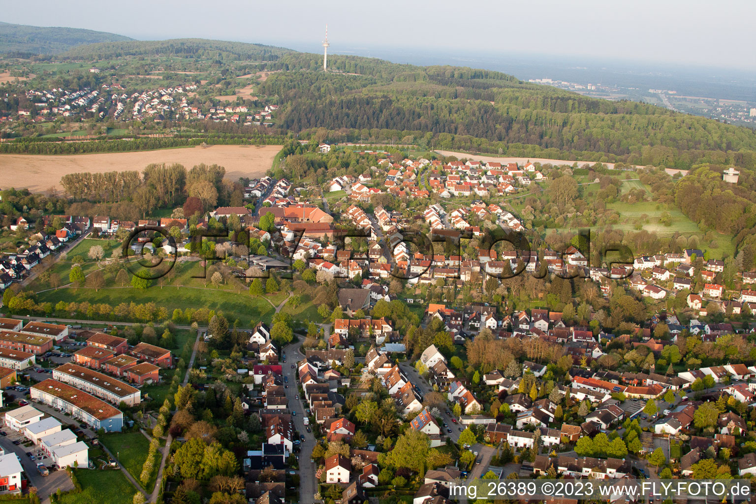 Ortsteil Hohenwettersbach in Karlsruhe im Bundesland Baden-Württemberg, Deutschland aus der Luft betrachtet