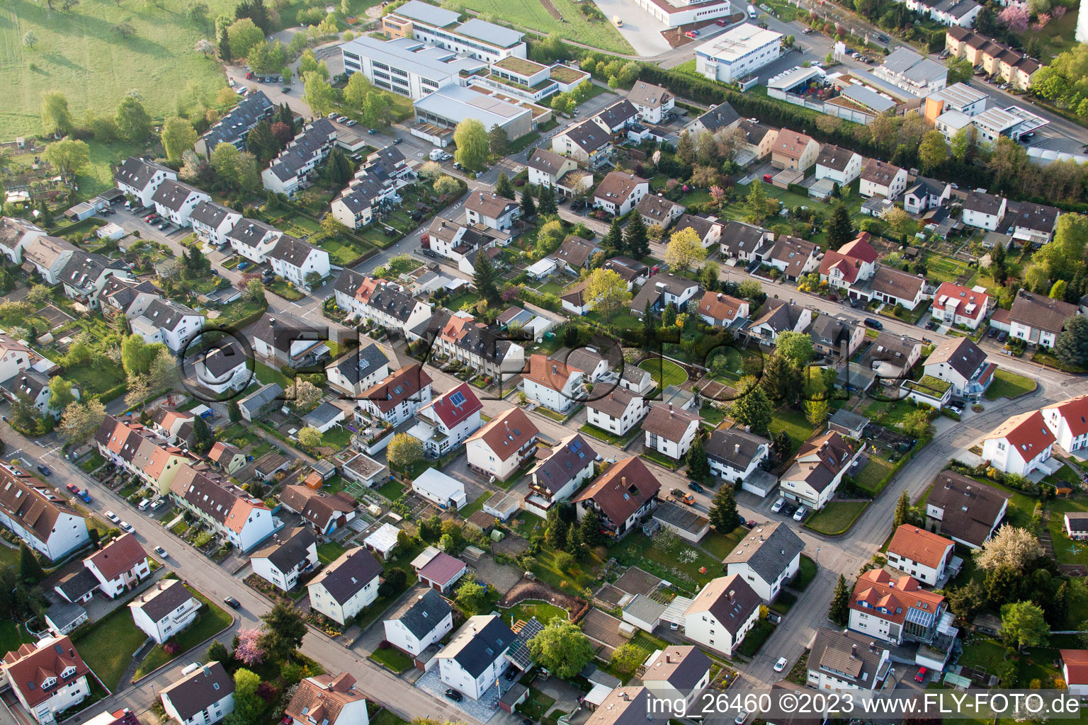Schrägluftbild von Tulpenstr im Ortsteil Reichenbach in Waldbronn im Bundesland Baden-Württemberg, Deutschland