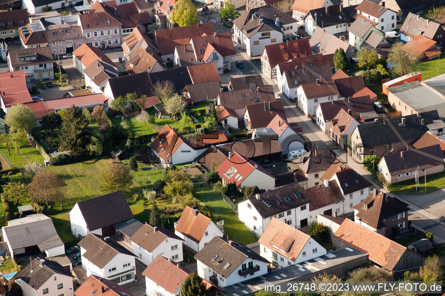 Ortsteil Stupferich in Karlsruhe im Bundesland Baden-Württemberg, Deutschland von einer Drohne aus