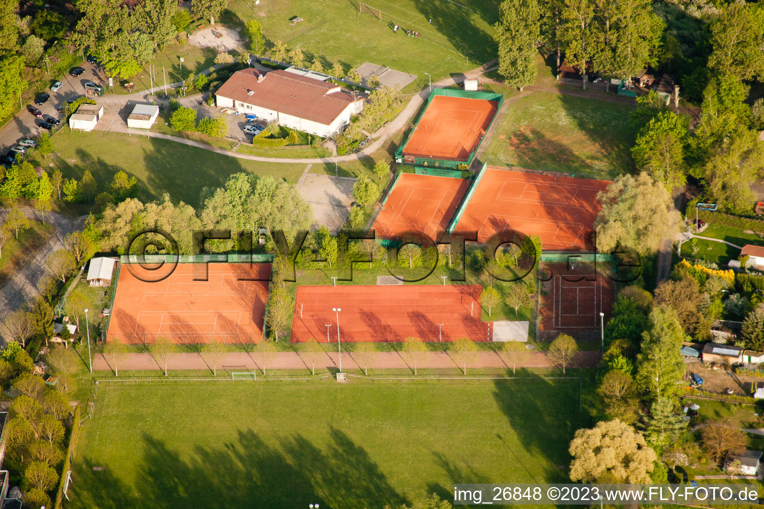 Luftaufnahme von Daxlanden, Sportanlagen Tennisclub in Karlsruhe im Bundesland Baden-Württemberg, Deutschland