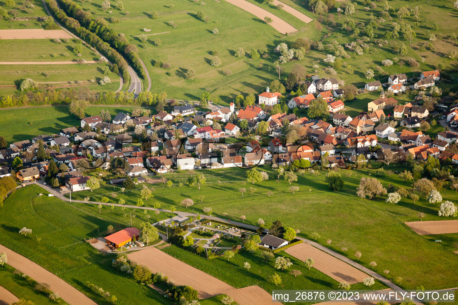 Ortsteil Schluttenbach in Ettlingen im Bundesland Baden-Württemberg, Deutschland von der Drohne aus gesehen