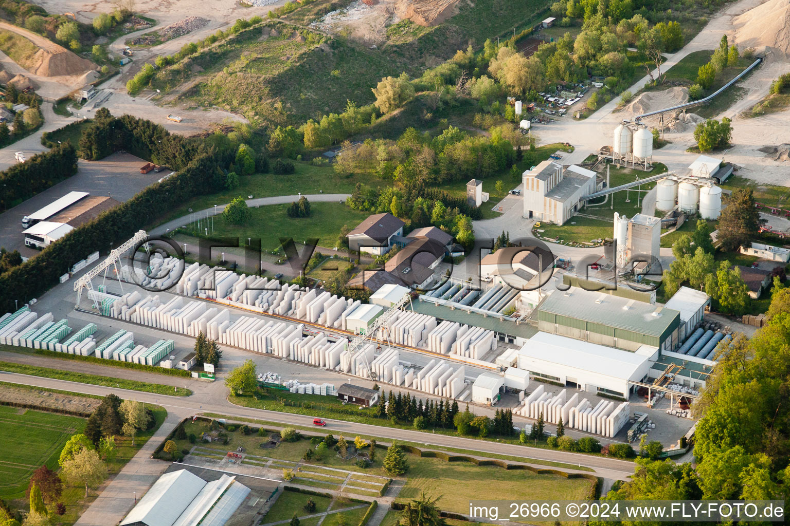 Luftaufnahme von H+H Kalksandstein GmbH in Durmersheim im Bundesland Baden-Württemberg, Deutschland