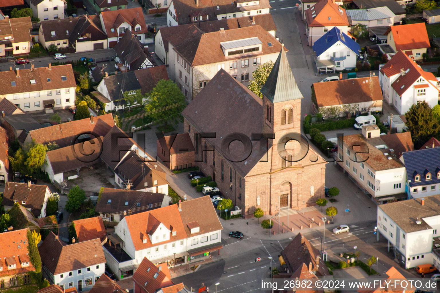 Kirchengebäude der Dionysius Kirche / Jugendkirche VIA in Durmersheim im Bundesland Baden-Württemberg, Deutschland
