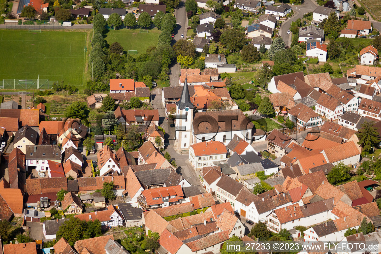 Ortsteil Mörzheim in Landau in der Pfalz im Bundesland Rheinland-Pfalz, Deutschland aus der Vogelperspektive