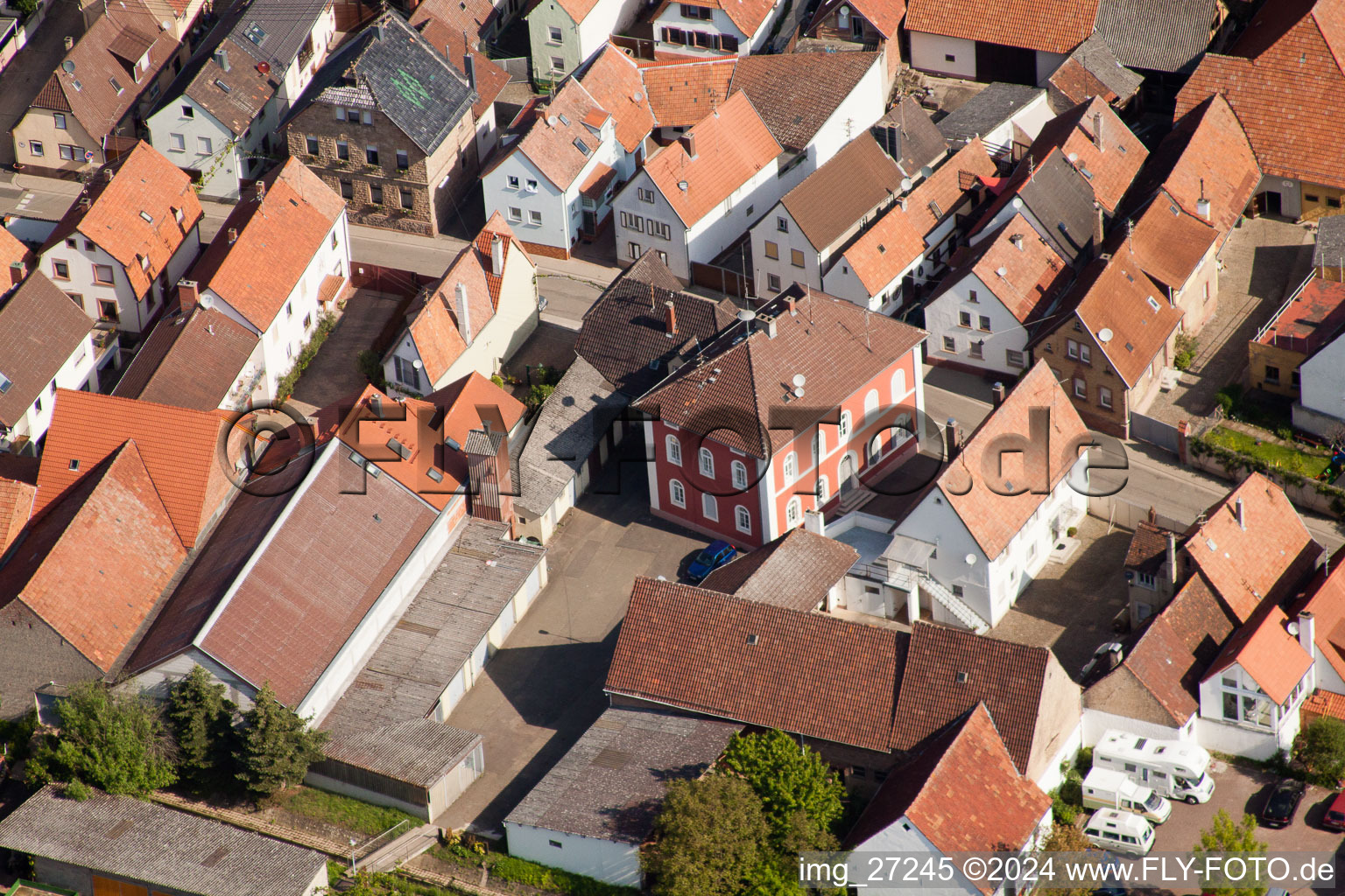 Ortsteil Wollmesheim in Landau in der Pfalz im Bundesland Rheinland-Pfalz, Deutschland aus der Luft