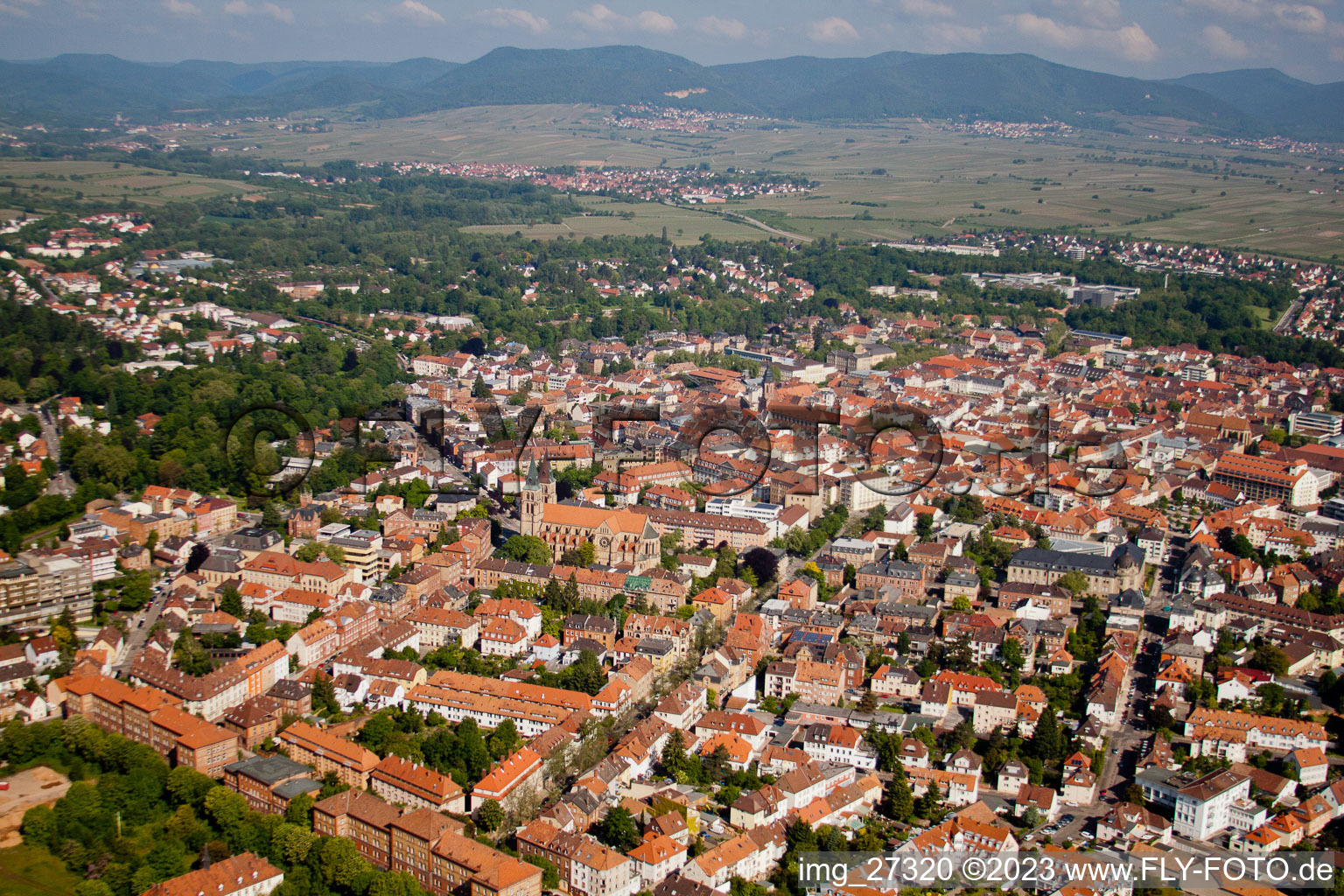 Landau in der Pfalz im Bundesland Rheinland-Pfalz, Deutschland von einer Drohne aus