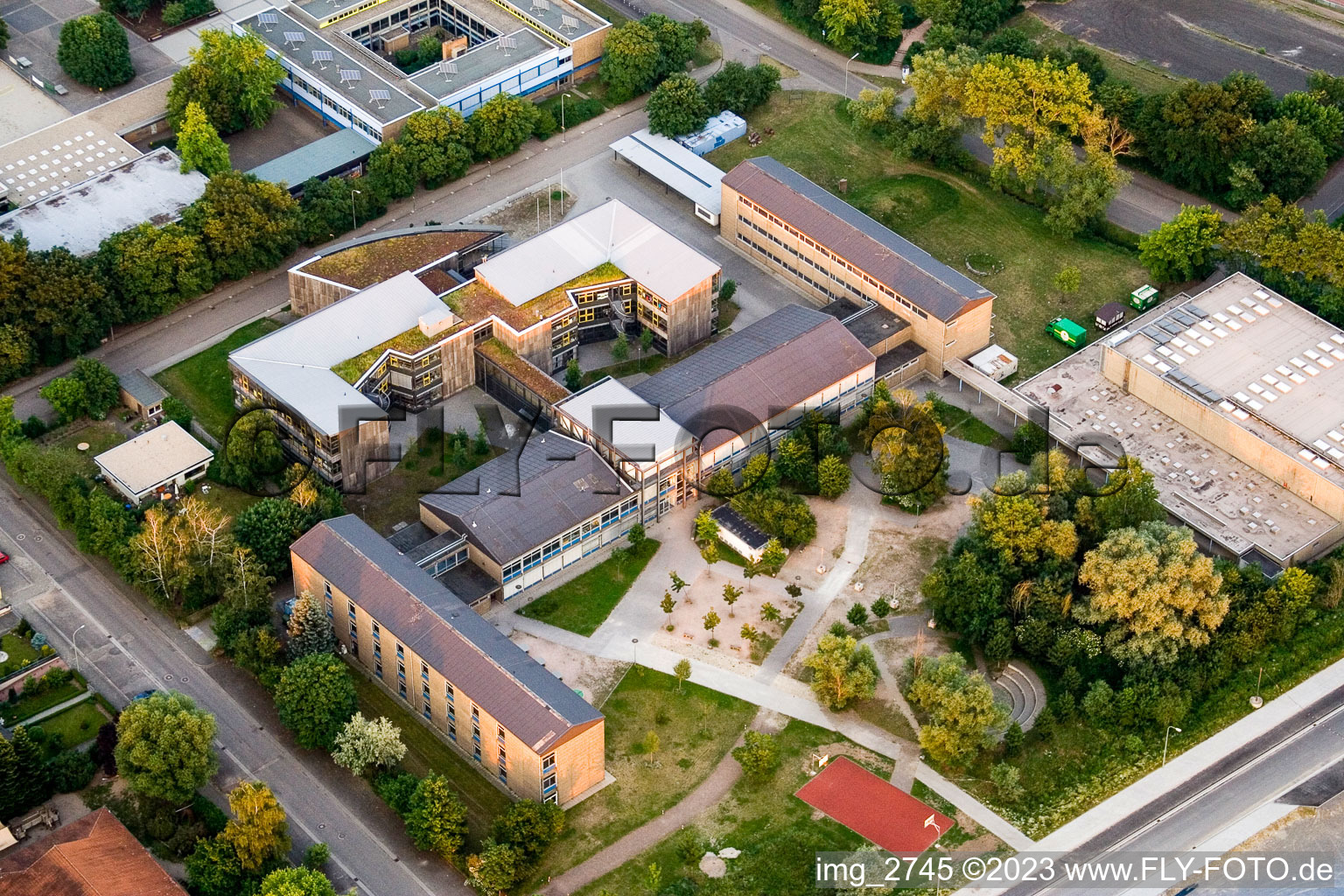 Kandel, Schulzentrum im Bundesland Rheinland-Pfalz, Deutschland aus der Luft