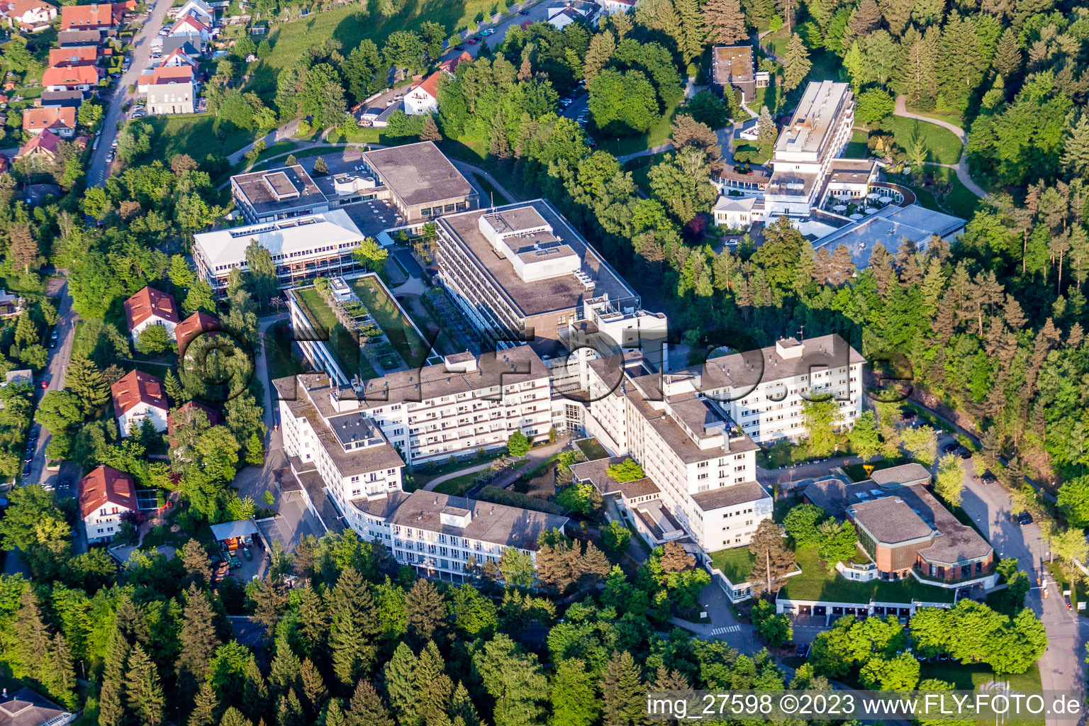 Luftbild von Langensteinbach, SRH Klinikum in Karlsbad im Bundesland Baden-Württemberg, Deutschland