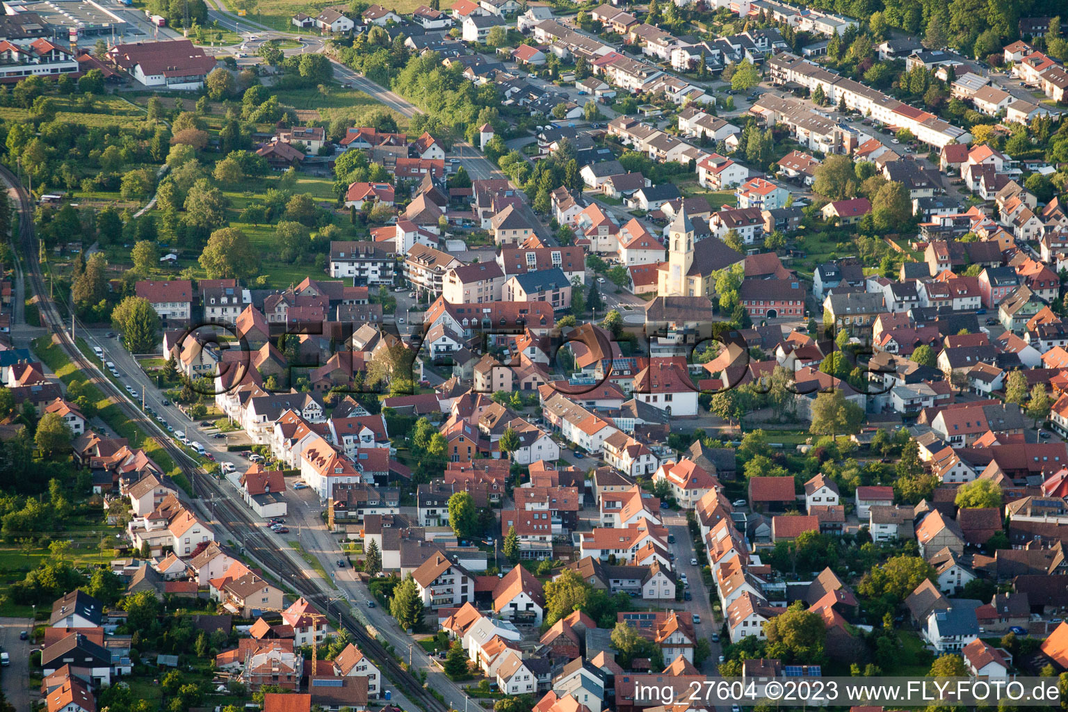 Ortsteil Langensteinbach in Karlsbad im Bundesland Baden-Württemberg, Deutschland aus der Luft betrachtet